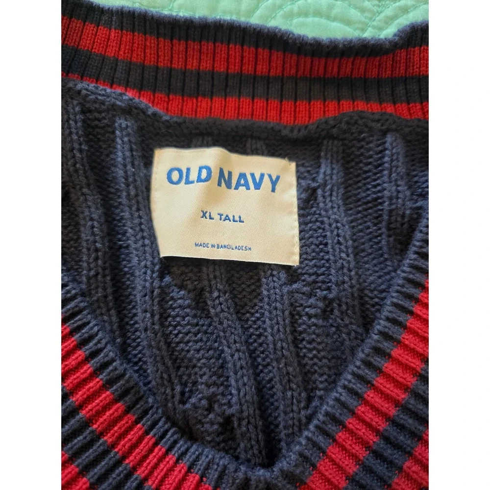 Old Navy Mens XL Tall Navy Blue Cable Knit V-Neck Sweater Red Trim Cotton Preppy